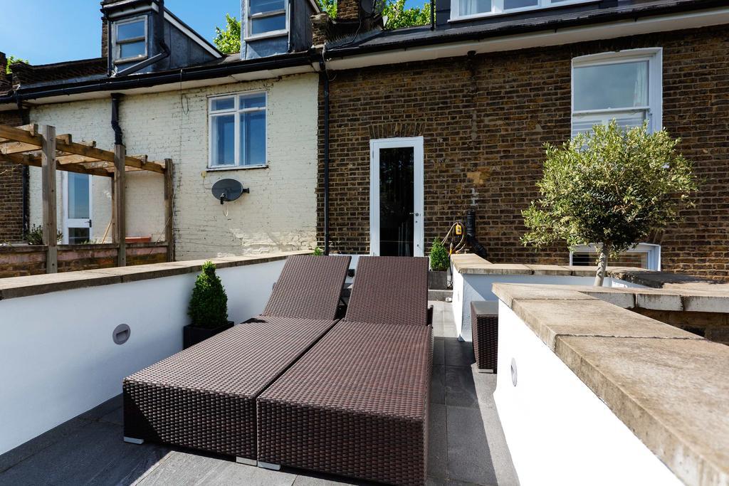 Veeve - Clapham Oasis Villa Лондон Екстериор снимка